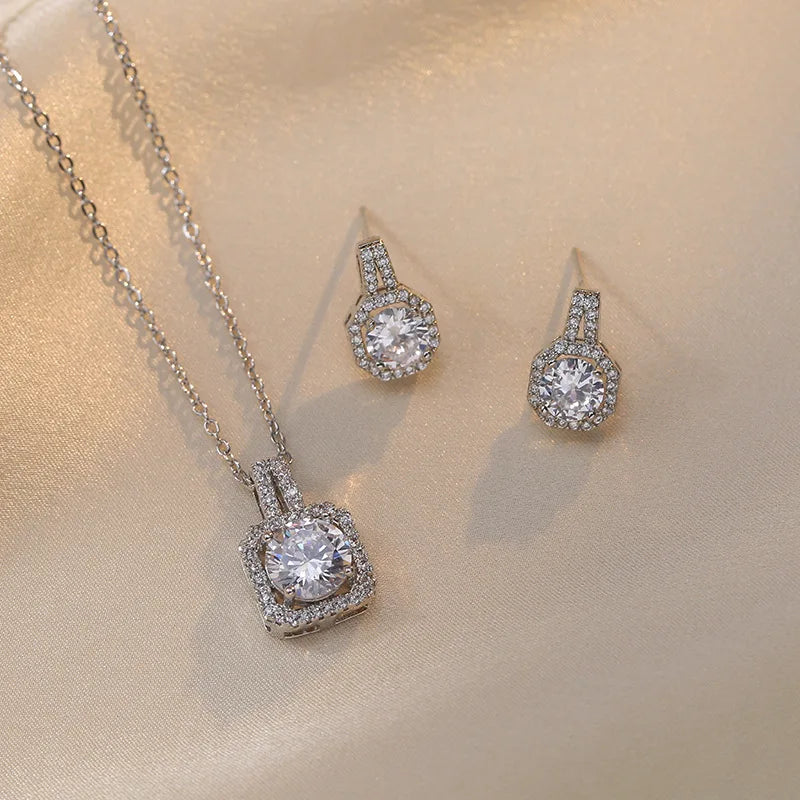 Esmé Set – Timeless Sparkle, Effortless Grace