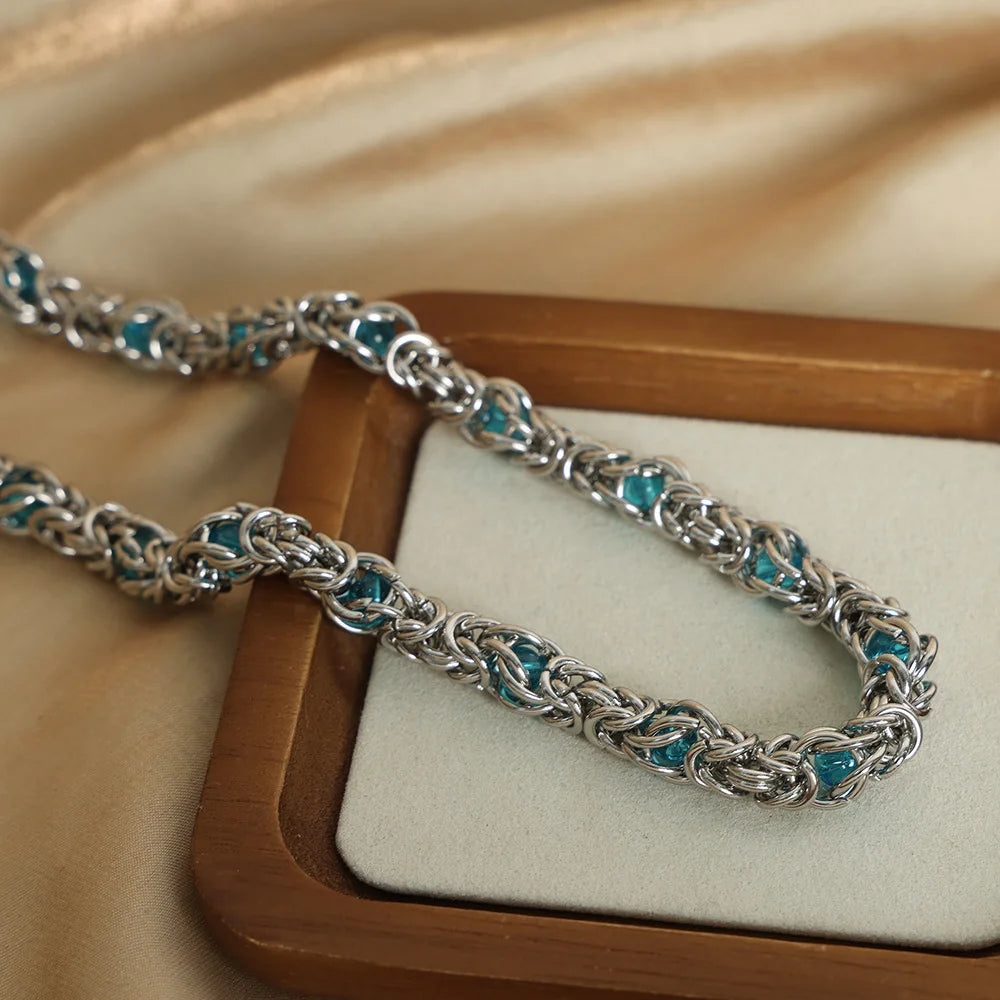 Liora Set – Bold. Irregular. Unapologetically Chic