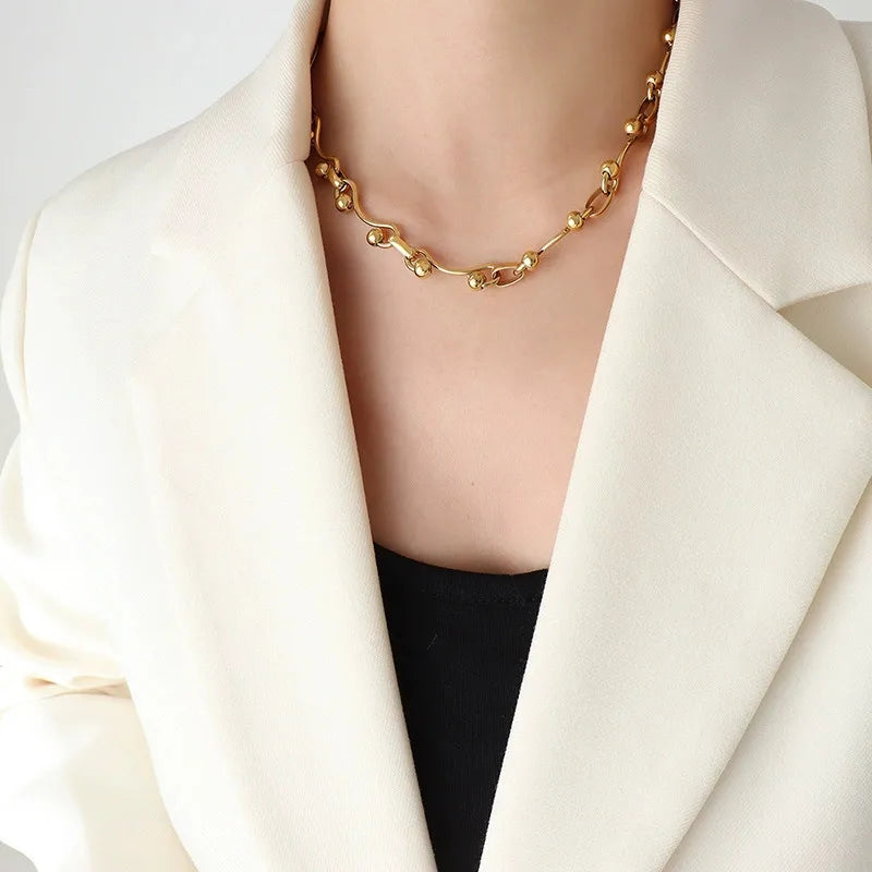 Liora Set – Bold. Irregular. Unapologetically Chic